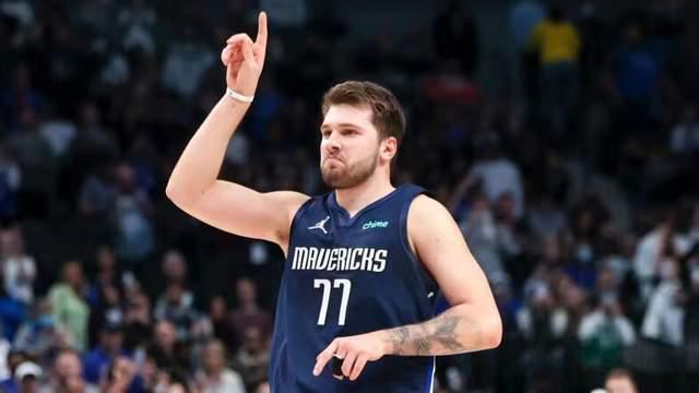 持球轴心 持球轴心