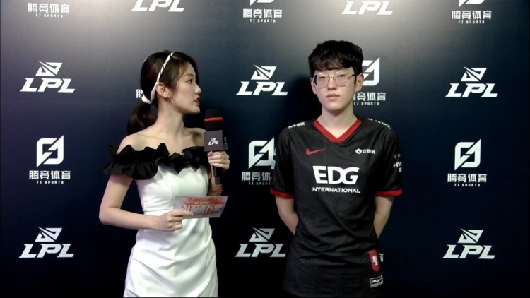 线具有连续 线具有连续